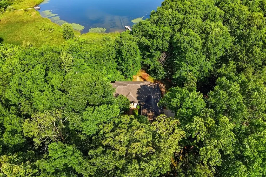 7544 Lake Hollow Court Webster Township MI 48130