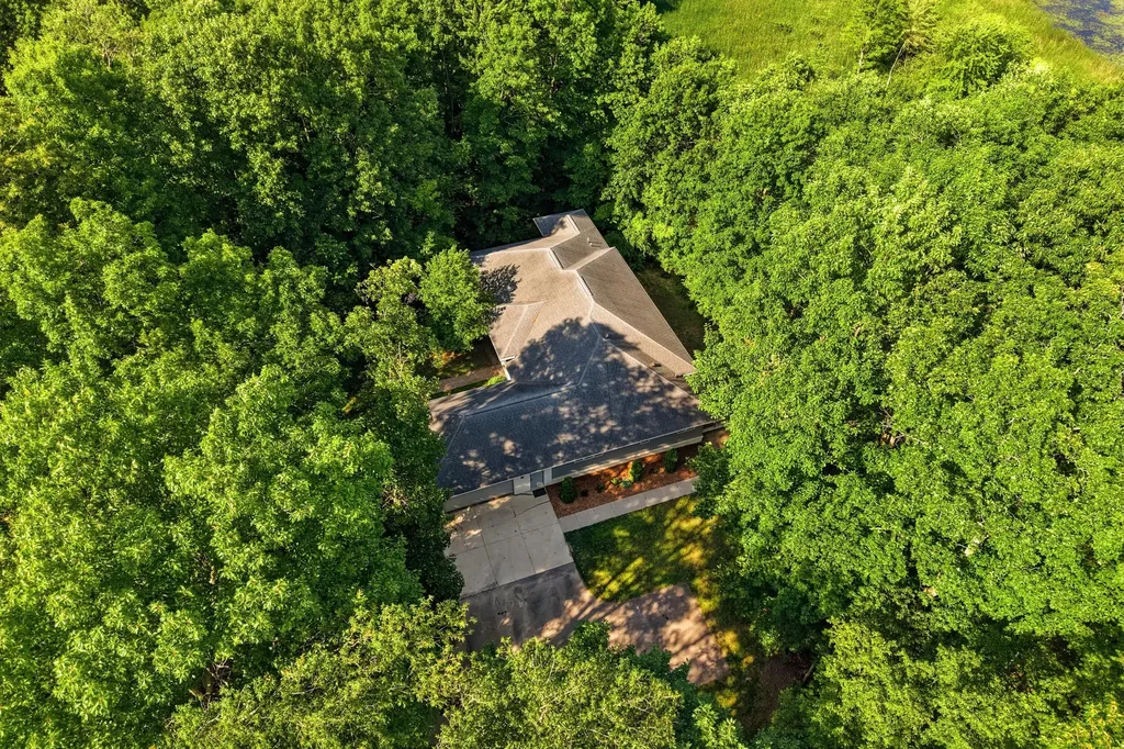7544 Lake Hollow Court Webster Township MI 48130