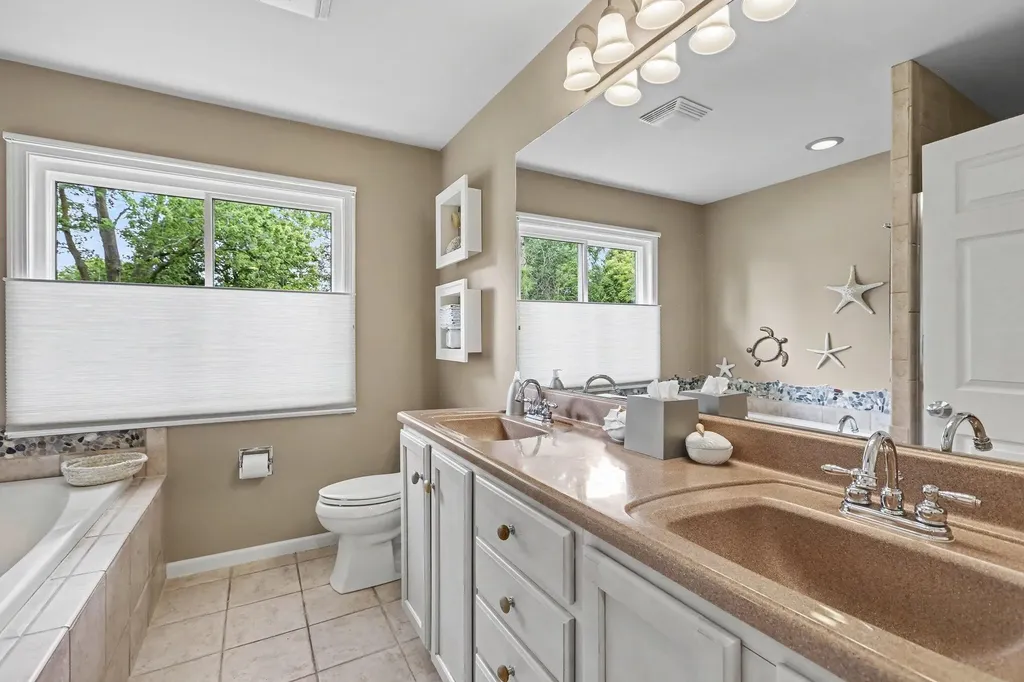 1696 W Ellsworth Road Pittsfield Charter Township MI 48108