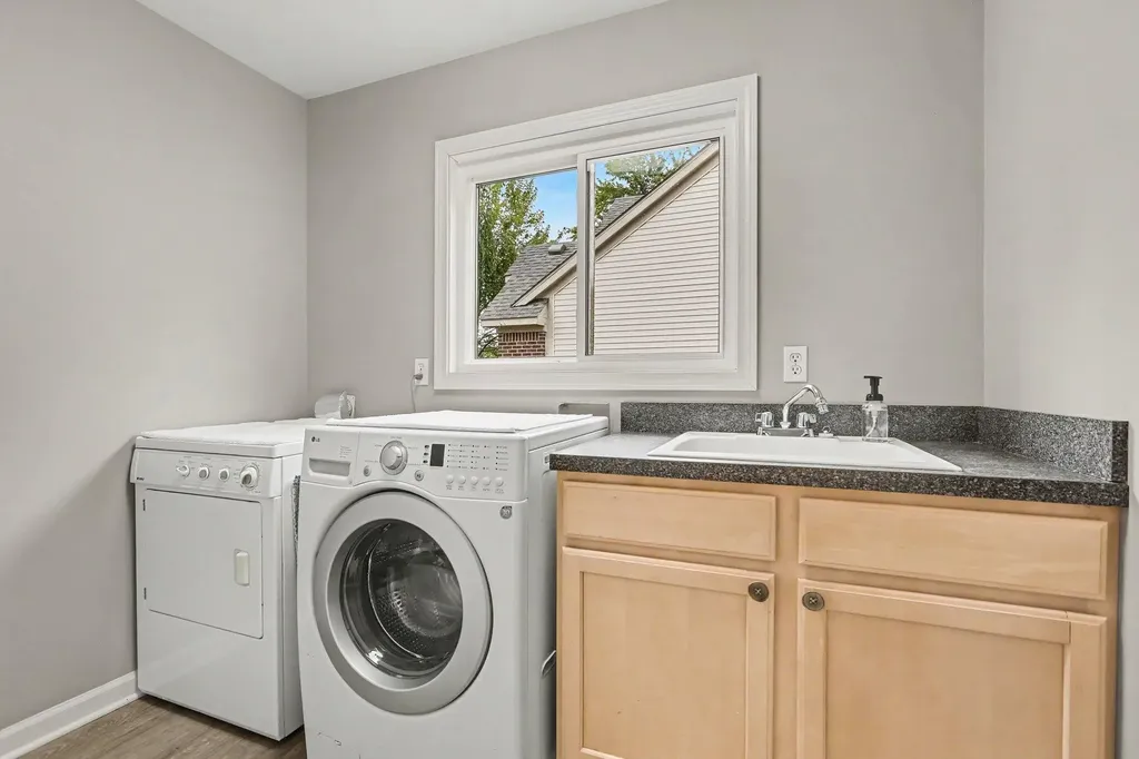 1696 W Ellsworth Road Pittsfield Charter Township MI 48108