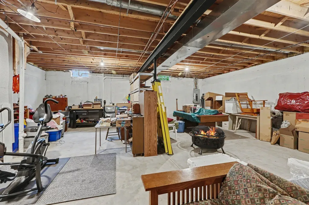 1696 W Ellsworth Road Pittsfield Charter Township MI 48108