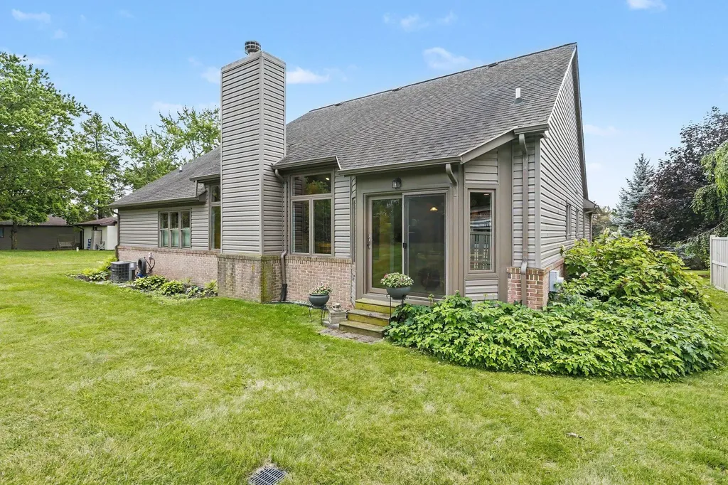 1696 W Ellsworth Road Pittsfield Charter Township MI 48108