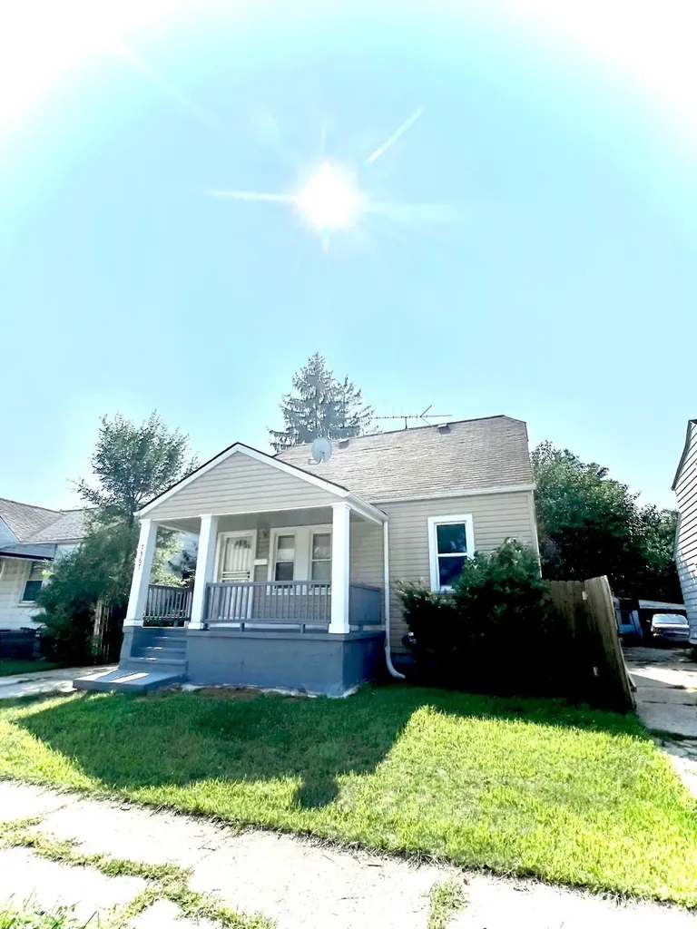 7367 NW Ashton Avenue NW Detroit City MI 48228