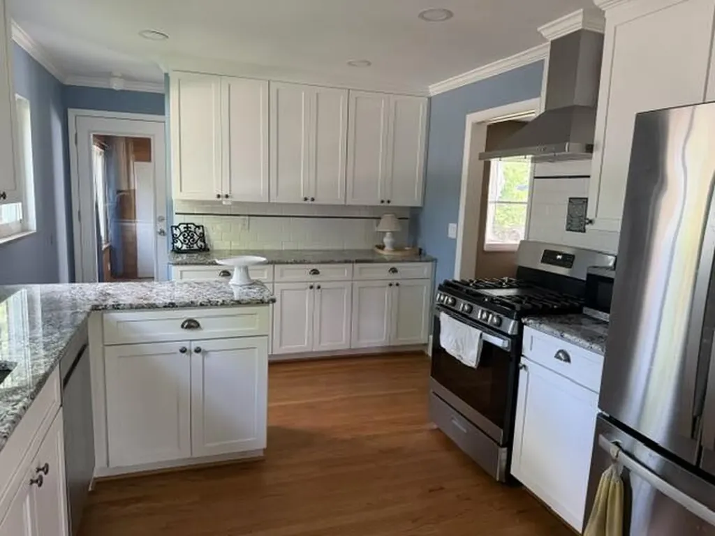 31180 E Rutland Street Beverly Hills Village MI 48025