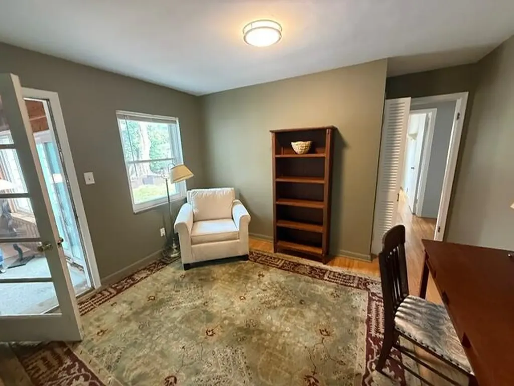 31180 E Rutland Street Beverly Hills Village MI 48025