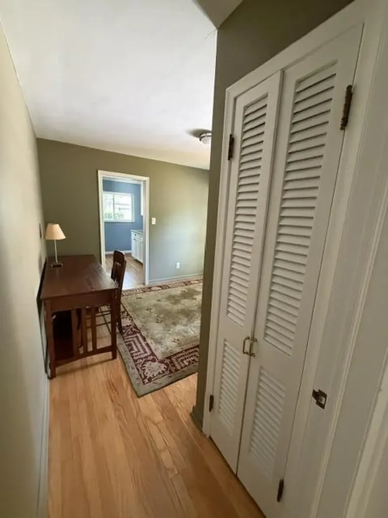 31180 E Rutland Street Beverly Hills Village MI 48025