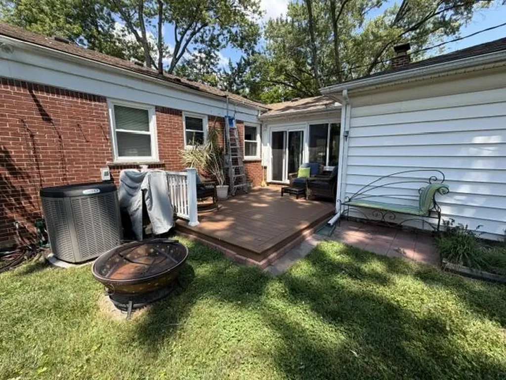 31180 E Rutland Street Beverly Hills Village MI 48025