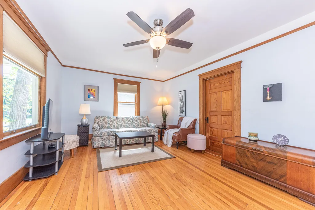 1123 W Huron Street Ann Arbor City MI 48103