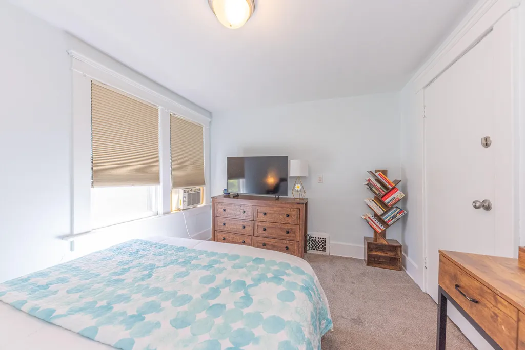 1123 W Huron Street Ann Arbor City MI 48103