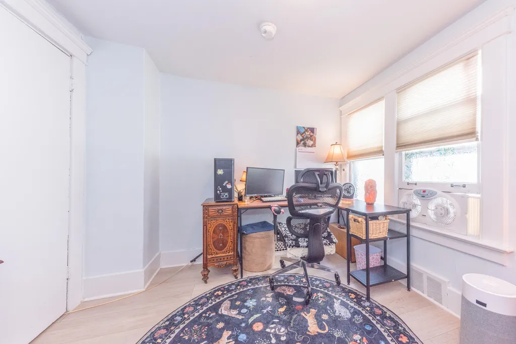 1123 W Huron Street Ann Arbor City MI 48103