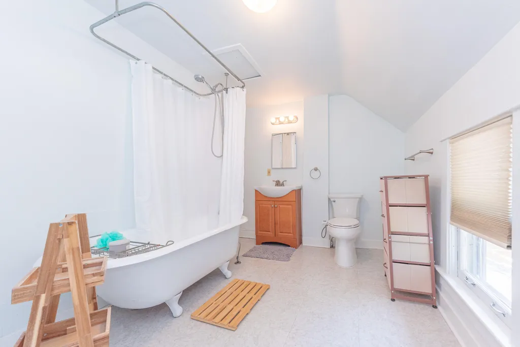 1123 W Huron Street Ann Arbor City MI 48103