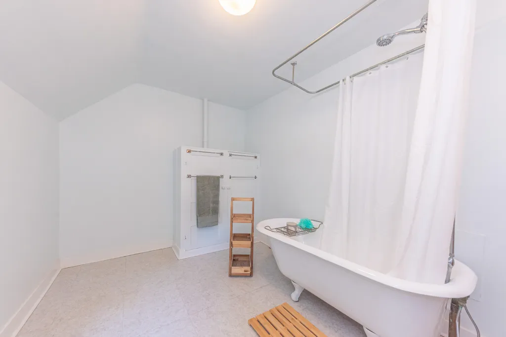 1123 W Huron Street Ann Arbor City MI 48103