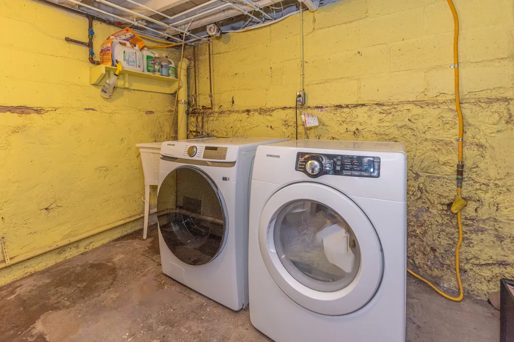 1123 W Huron Street Ann Arbor City MI 48103