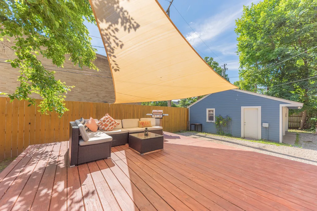 1123 W Huron Street Ann Arbor City MI 48103