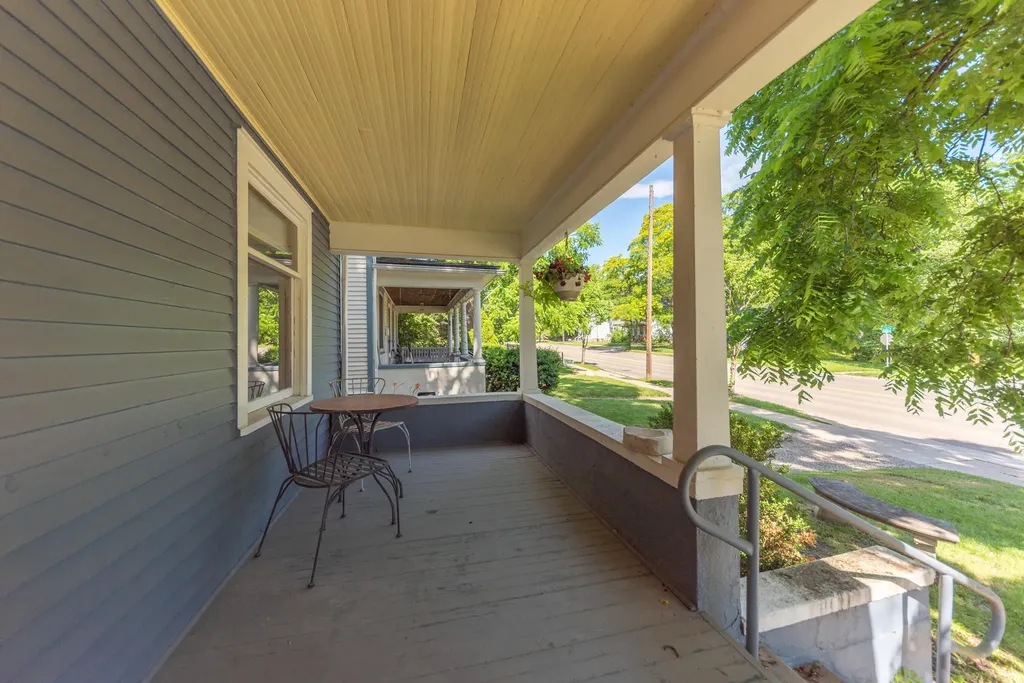 1123 W Huron Street Ann Arbor City MI 48103