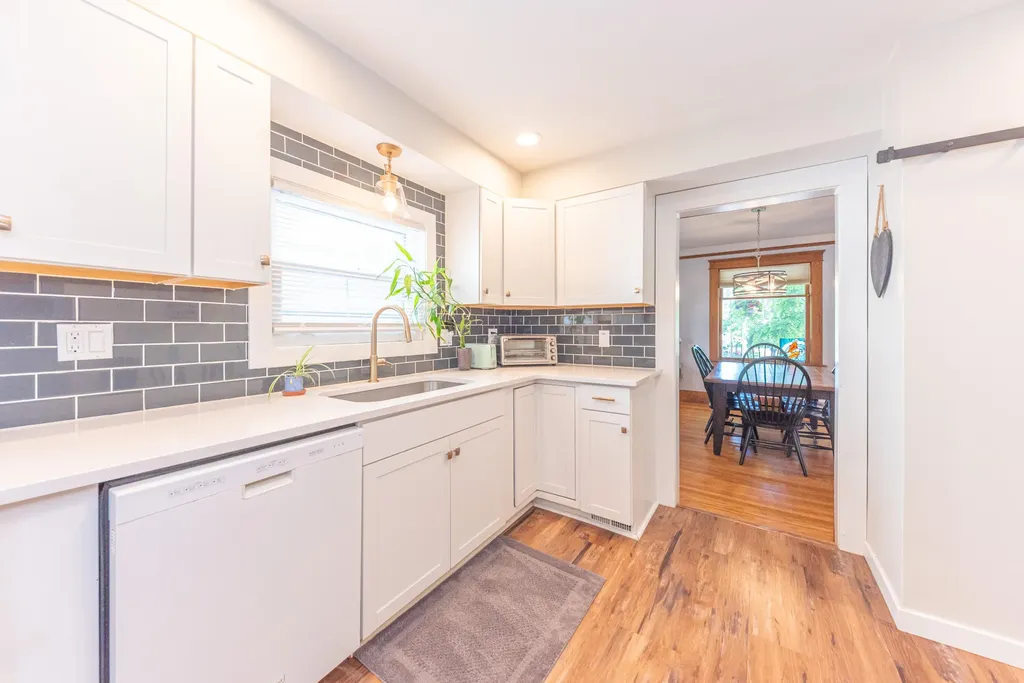 1123 W Huron Street Ann Arbor City MI 48103
