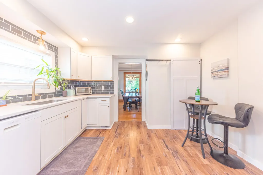 1123 W Huron Street Ann Arbor City MI 48103