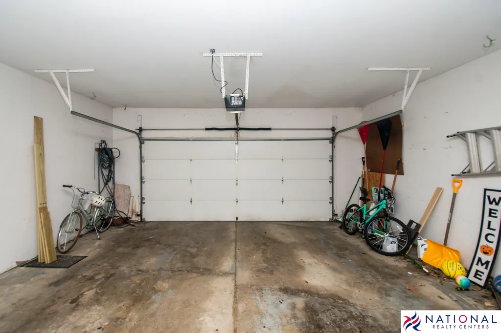 37709 Glengrove Drive Farmington Hills City MI 48331