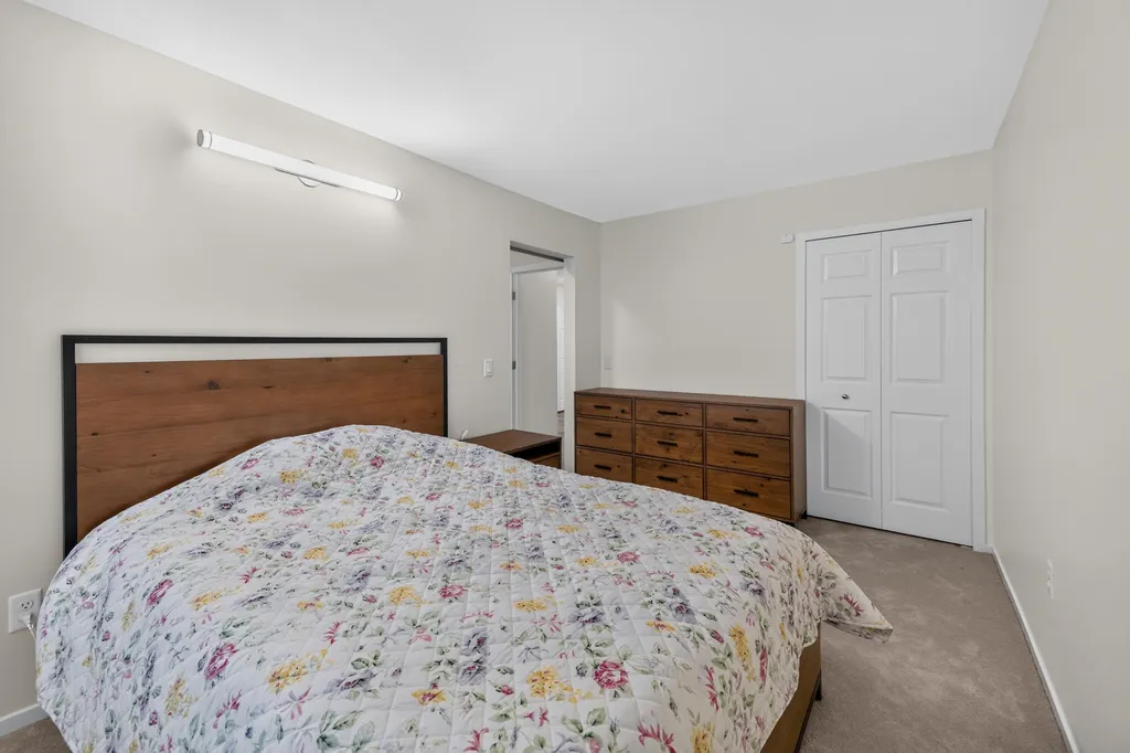 8217 Grays Drive Grosse Ile Township MI 48138