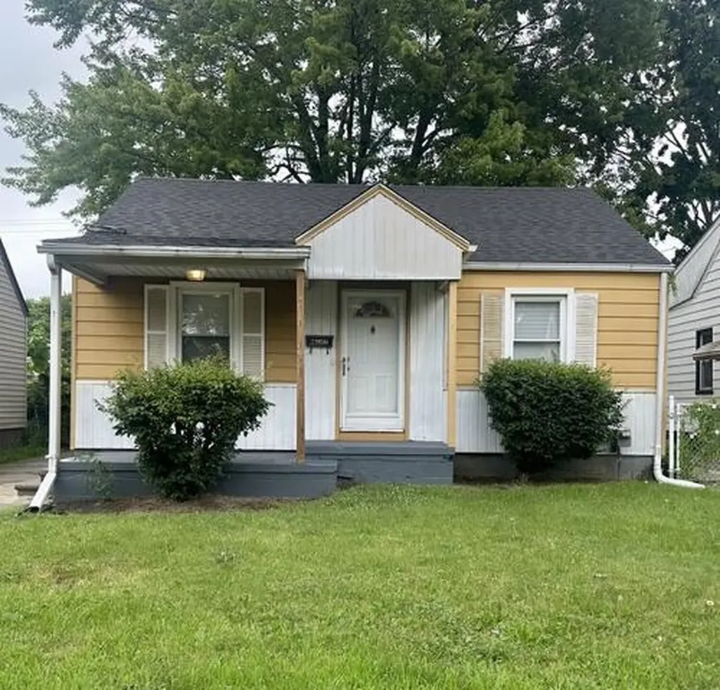 22058 Lambrecht Avenue Eastpointe City MI 48021