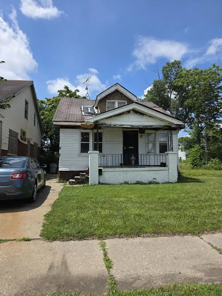 19133 Omira Street Detroit City MI 48203