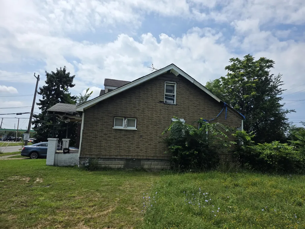 19133 Omira Street Detroit City MI 48203
