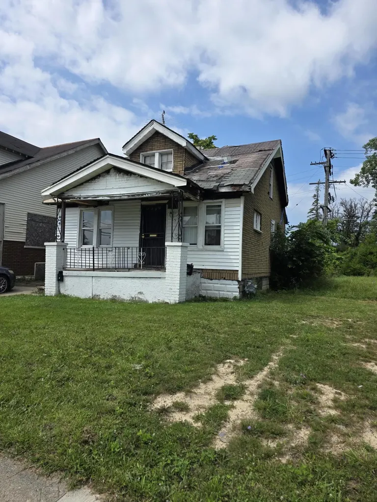 19133 Omira Street Detroit City MI 48203