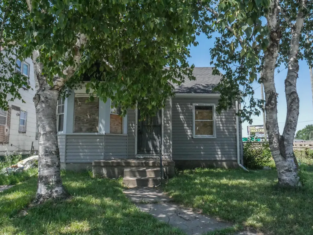 20525 Russell Highland Park City MI 48203