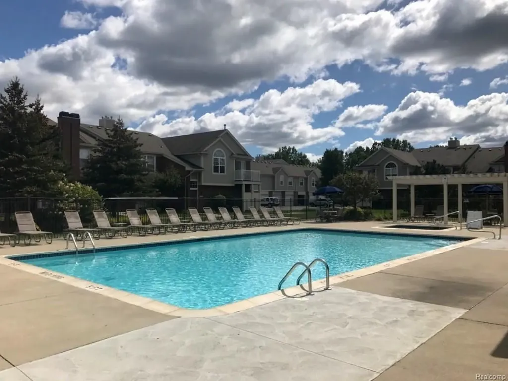 15459 Cornell Drive Clinton Charter Township MI 48038