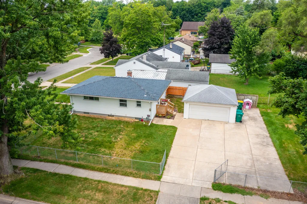 1195 Oak Street Ypsilanti Charter Township MI 48198