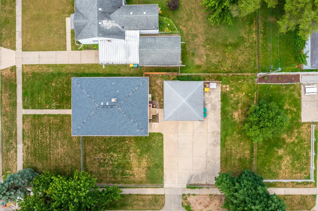 1195 Oak Street Ypsilanti Charter Township MI 48198