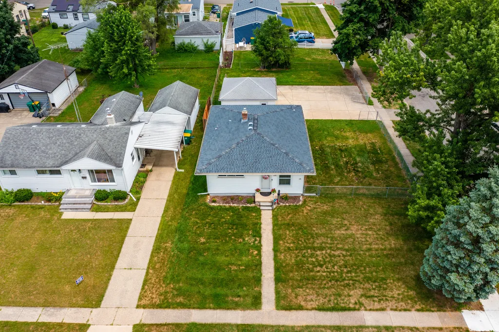 1195 Oak Street Ypsilanti Charter Township MI 48198