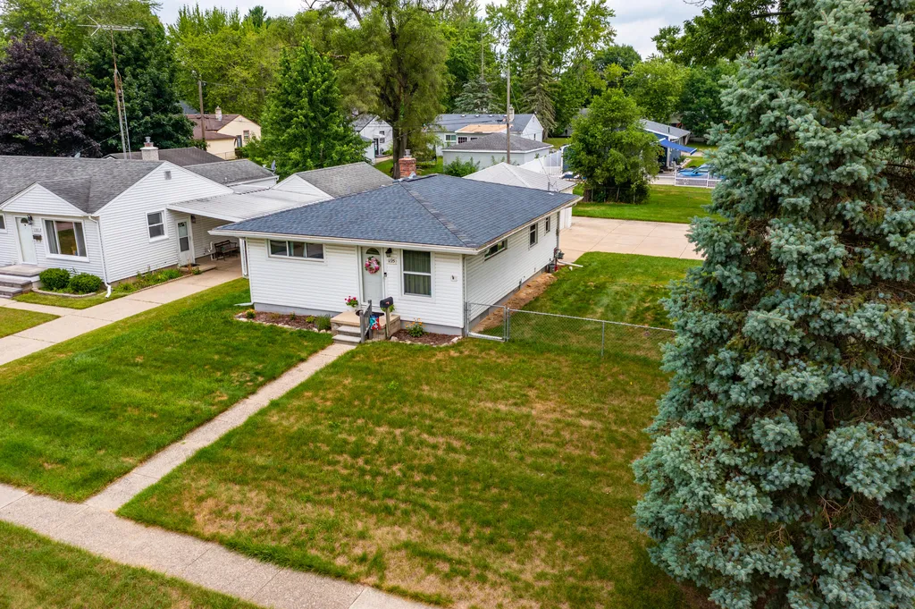 1195 Oak Street Ypsilanti Charter Township MI 48198