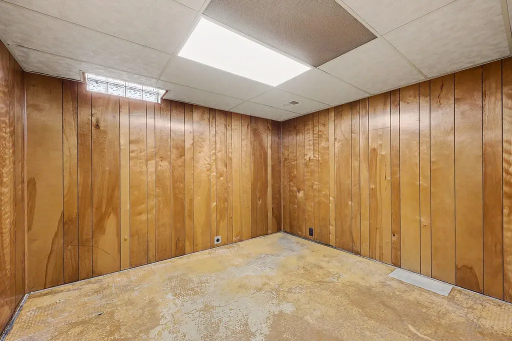 511 N Wagner Road Scio Township MI 48103
