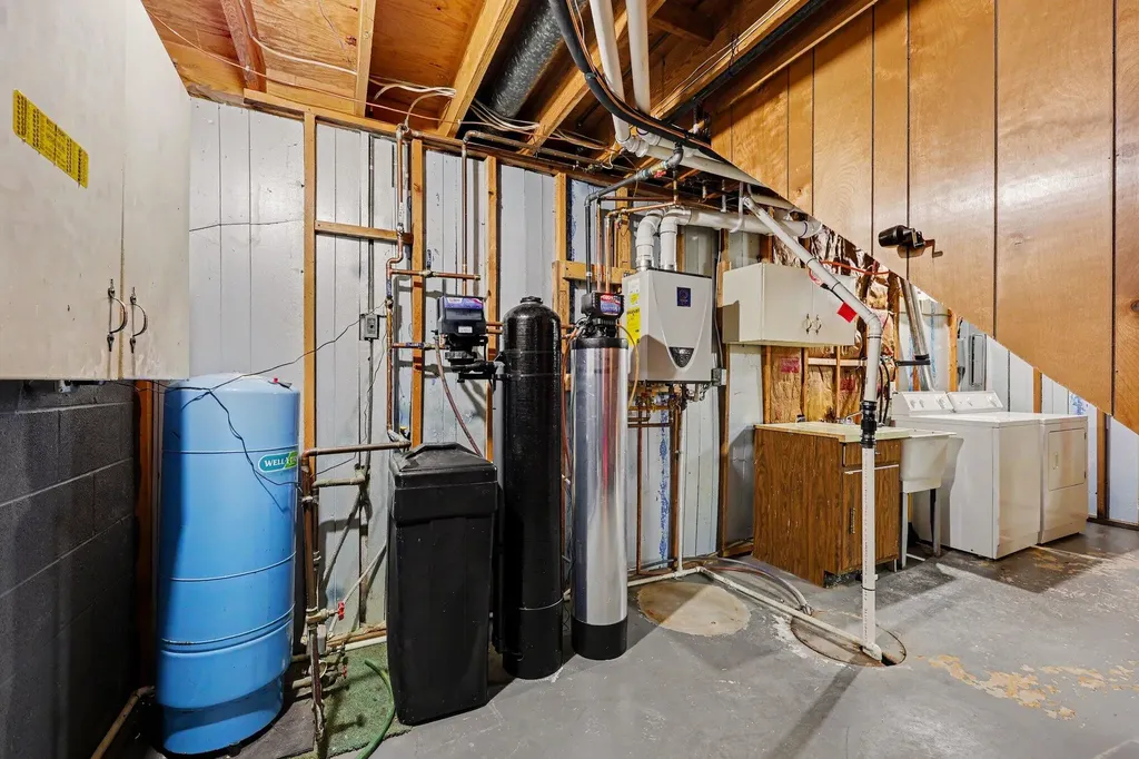 511 N Wagner Road Scio Township MI 48103