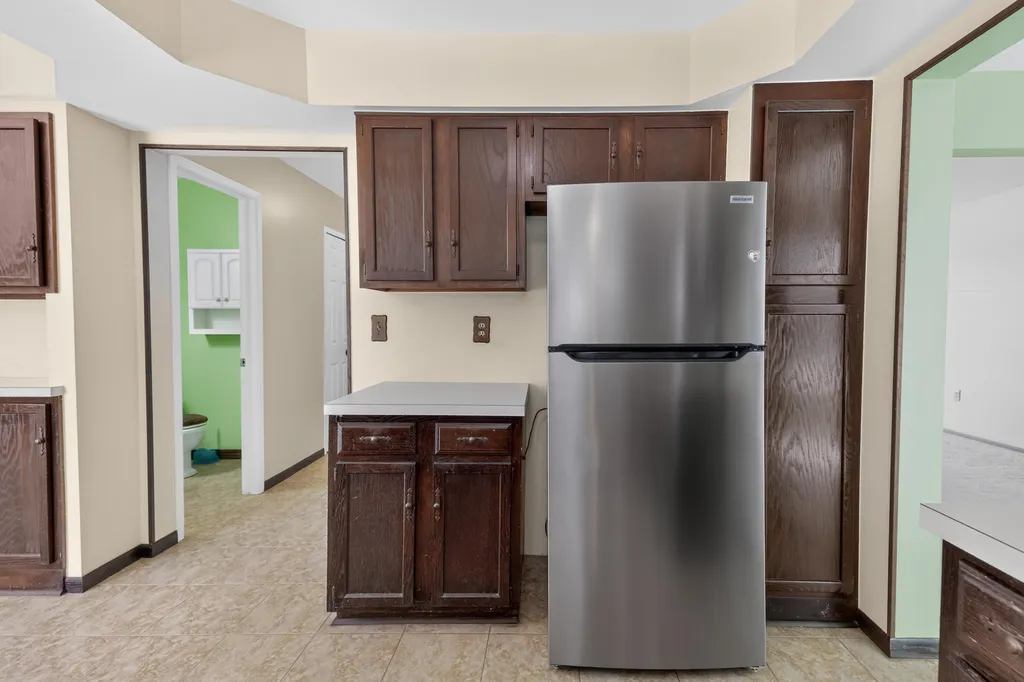 15661 Cumberland Street Riverview City MI 48193