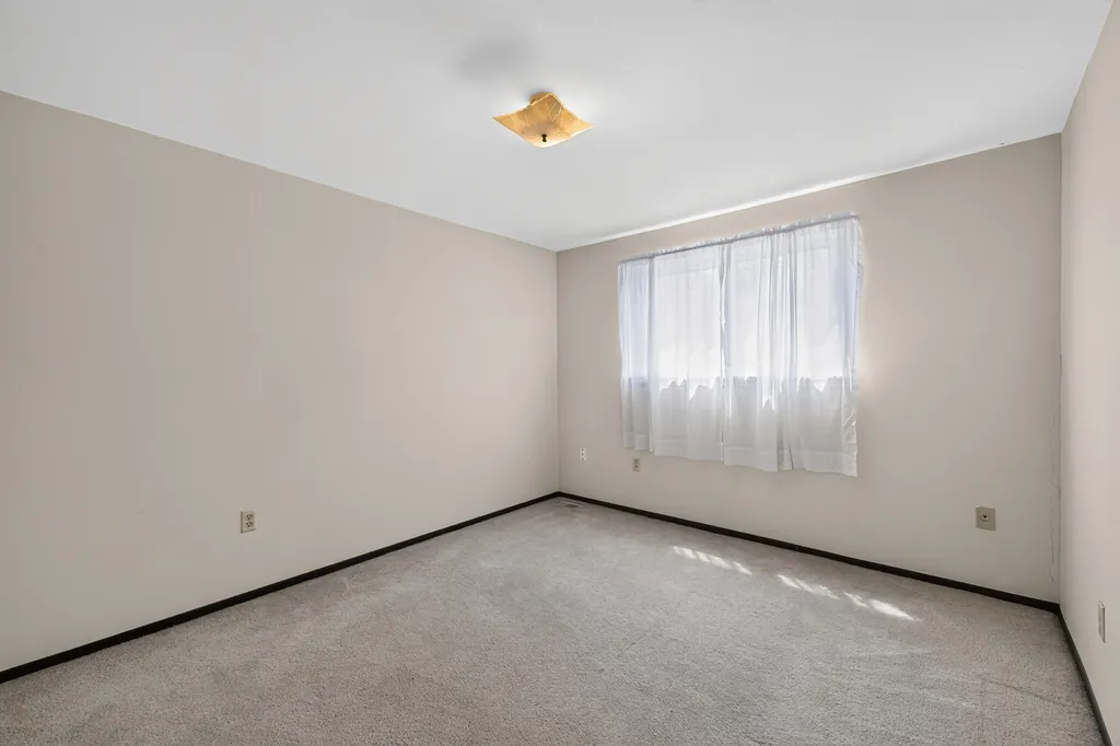 15661 Cumberland Street Riverview City MI 48193