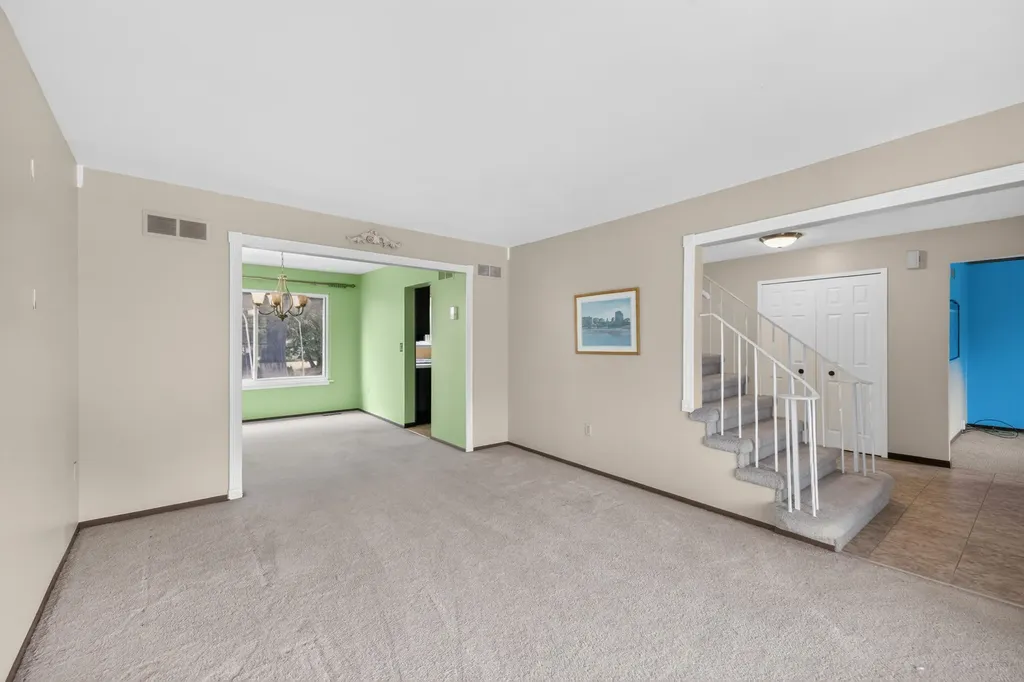 15661 Cumberland Street Riverview City MI 48193