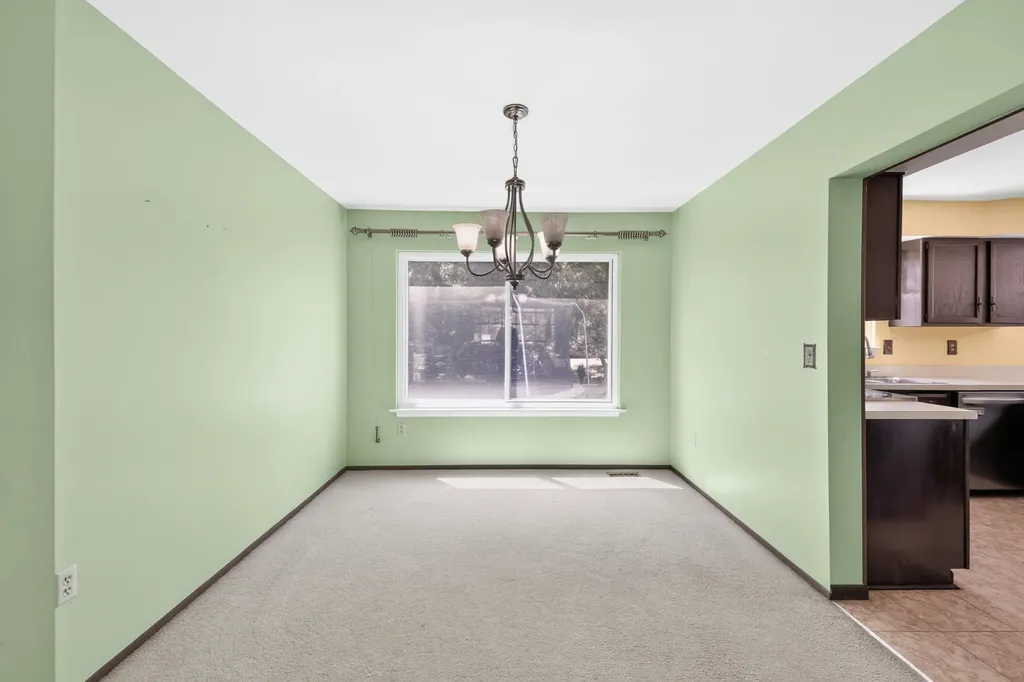 15661 Cumberland Street Riverview City MI 48193