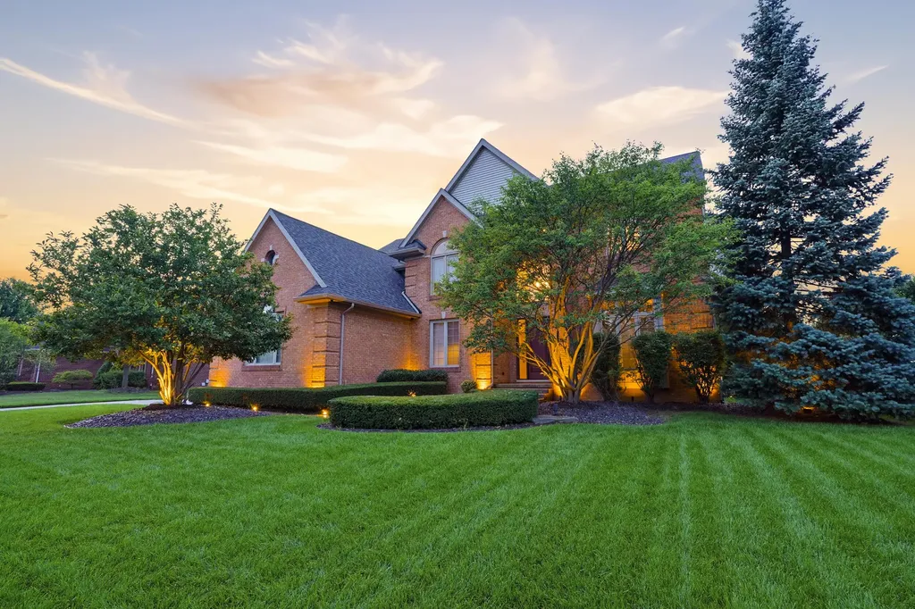 48240 Gladstone Road Canton Charter Township MI 48188