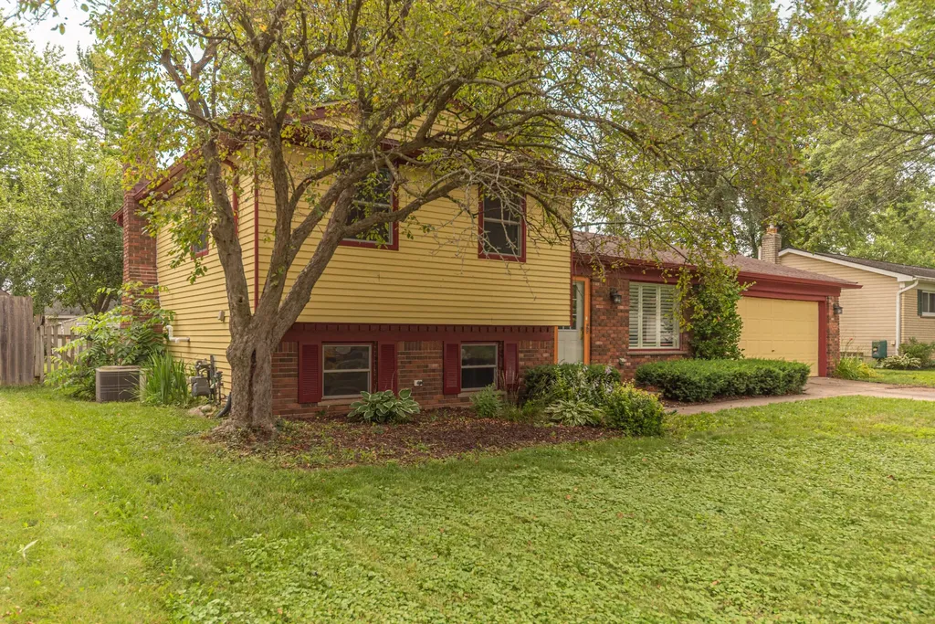 2683 Deake Avenue Pittsfield Charter Township MI 48108