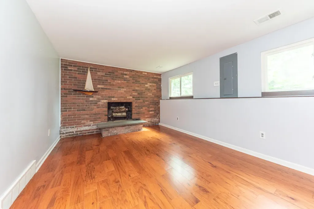2683 Deake Avenue Pittsfield Charter Township MI 48108