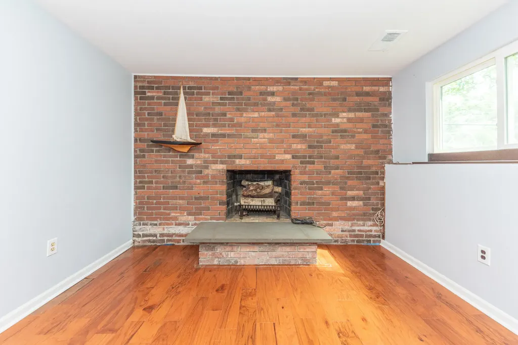 2683 Deake Avenue Pittsfield Charter Township MI 48108