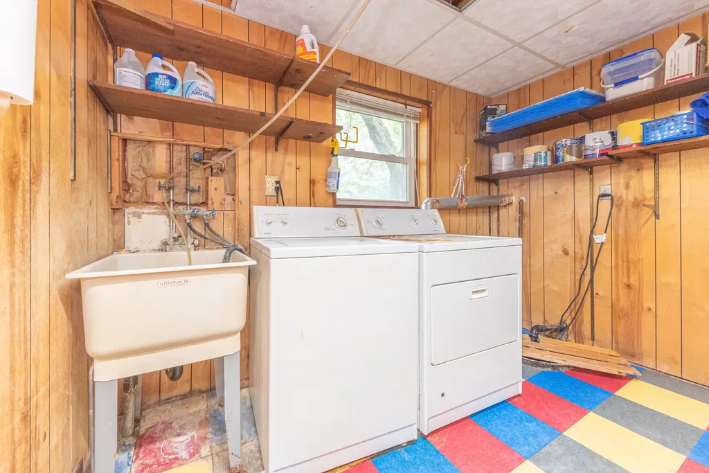 2683 Deake Avenue Pittsfield Charter Township MI 48108