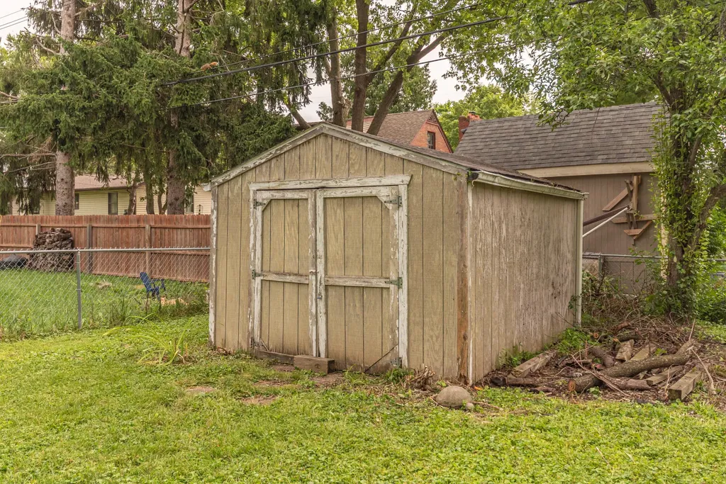 2683 Deake Avenue Pittsfield Charter Township MI 48108