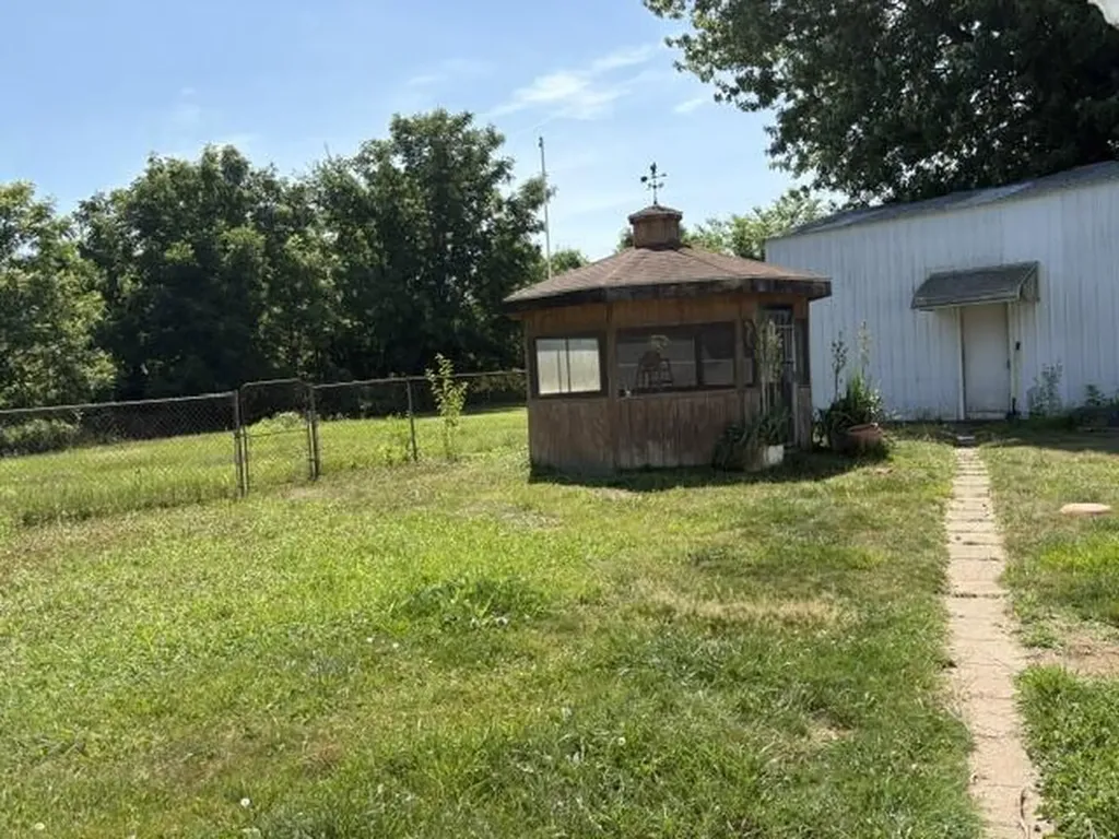 3157 Ludwig Street Burton City MI 48529