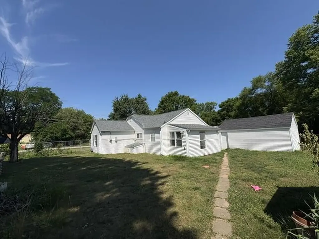 3157 Ludwig Street Burton City MI 48529