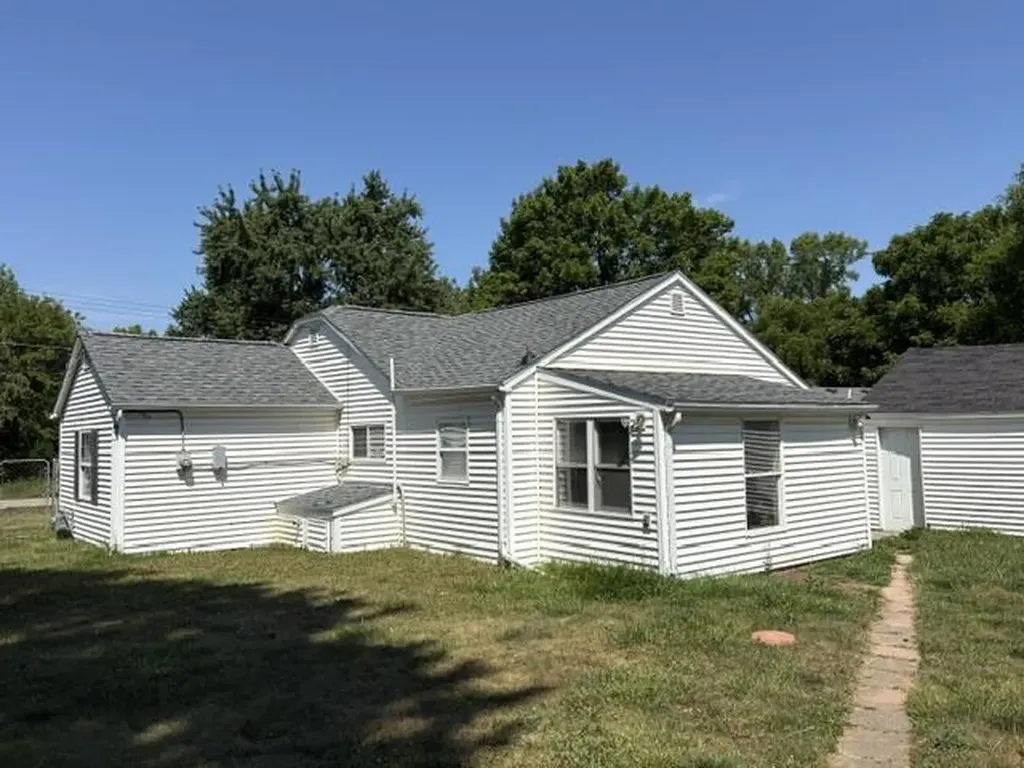 3157 Ludwig Street Burton City MI 48529