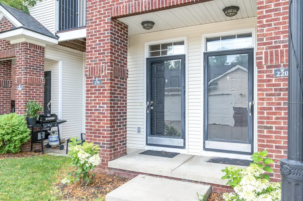 229 Scio Village Court Scio Township MI 48103