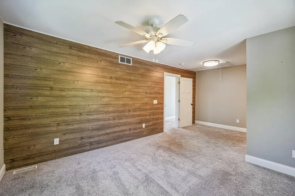 10120 Noggles Road Manchester Township MI 48158